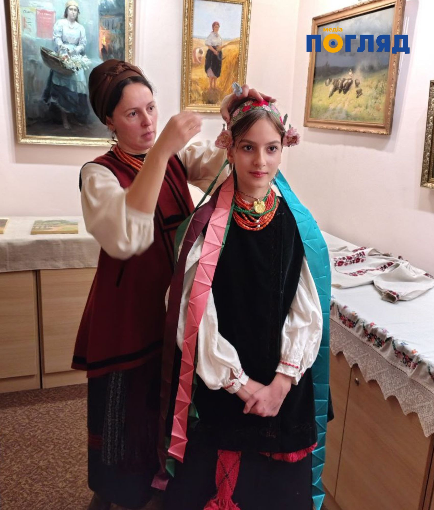 Учениці Малютянської гімназії завітали на вечорниці до Музею Миколи Пимоненка  (ФОТО) - зображення